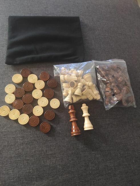 Szachy warcaby drewniane kąplet