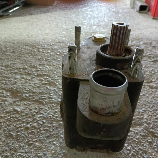 Sprzedam pompę hydrauliczną