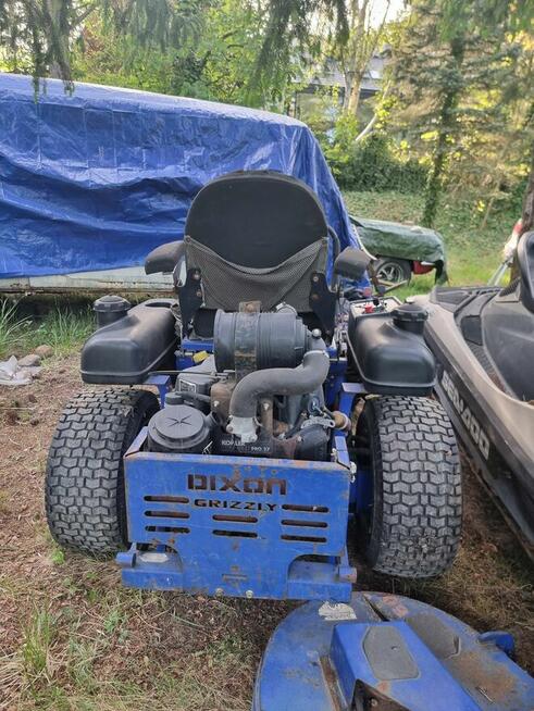 kosiarka Grizly do ogrodów i boisk, skręca w miejscu