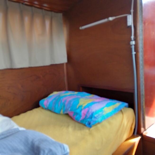 Jacht Motorowy Cascaruda 980 z miejscem postojowym (marina)