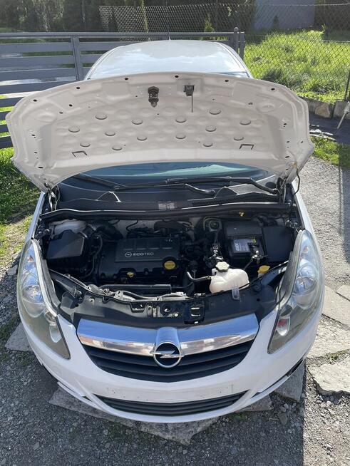 Opel Corsa 1.2 benzyna • 2010 • 111 Edition • 2 kpl opon