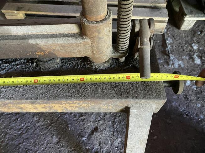 Gilotyna do kostki brukowej