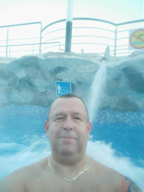 Samotny szuka Samotnej.