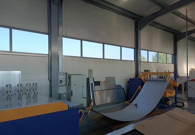 Linia do rozwijania blach w kręgach, prostowania i cięcia