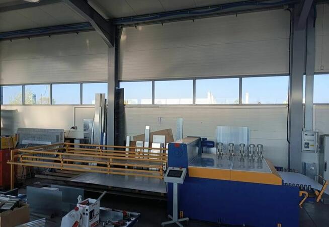 Linia do rozwijania blach w kręgach, prostowania i cięcia