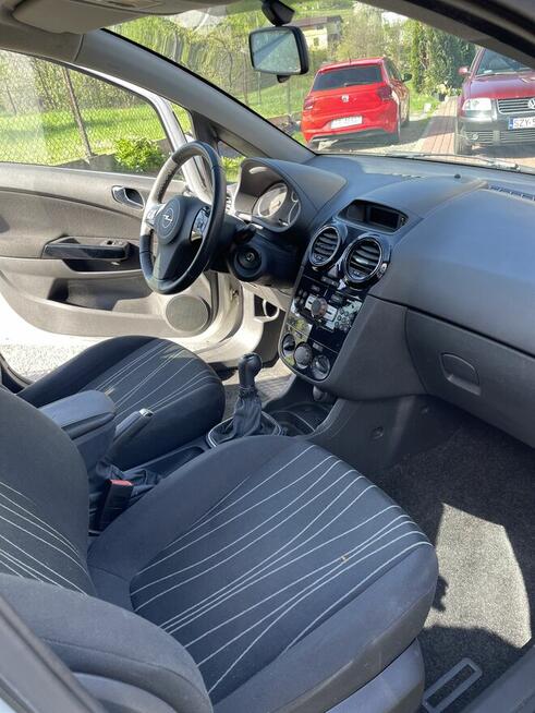 Opel Corsa 1.2 benzyna • 2010 • 111 Edition • 2 kpl opon