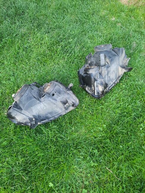 Lampy do Renaulta Clio, w dobrym stanie, EUROPA