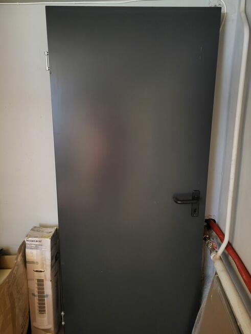 Sprzedam drzwi 2 szt