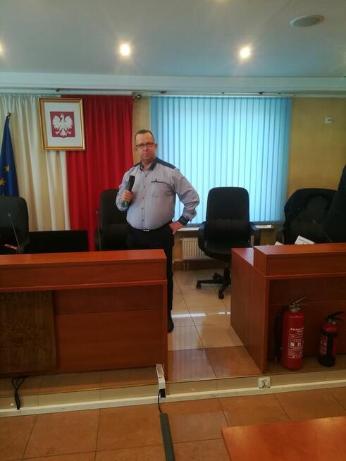 Samotny szuka Samotnej.