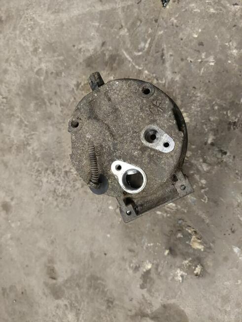 Kompresor pompa klimatyzacji renault 82000021822