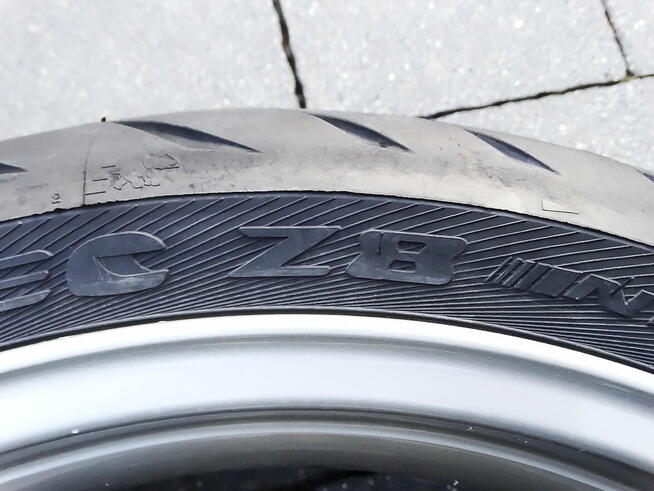 Koło przednie 17 x 3.50 Triumph