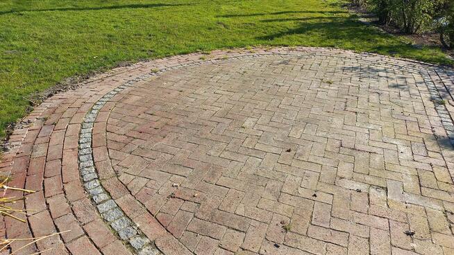 Pracowity człowiek szuka pracy, Ogrodnik, Pielęgnacja ogrodu