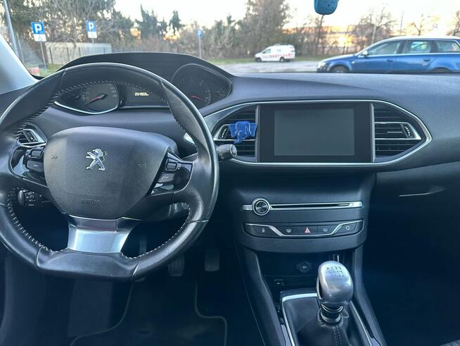 Sprzedam Peugeot 308T9 1.6 Bluehdi