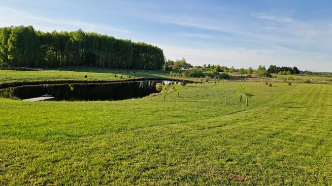 Działki budowlane w Kretowinach nad jeziorem Narie.