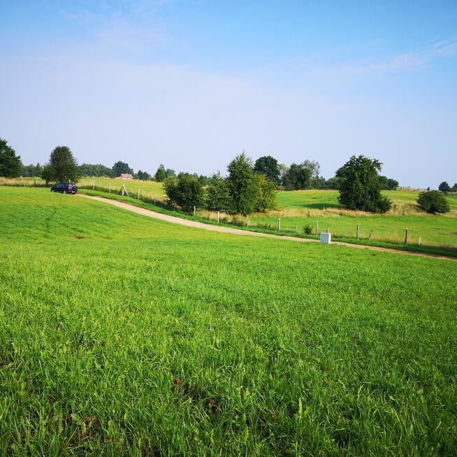 Działki budowlane w Kretowinach nad jeziorem Narie.