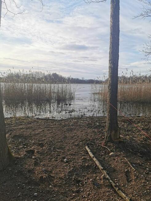 Piękna działka z linią brzegową przy lesie, Grabnik