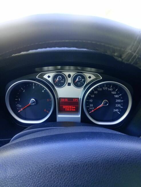 Mam do sprzedania Forda Focusa MK2 lift z 2008 roku, silnik