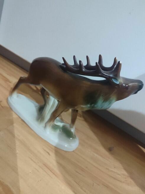 Figurka porcelanowa sygnowana jeleń