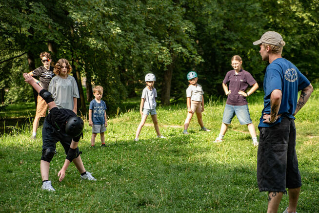 Półkolonie deskorolkowe w Krakowie! Wakacje w mieście!