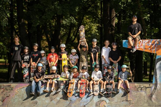 Półkolonie deskorolkowe w Krakowie! Wakacje w mieście!