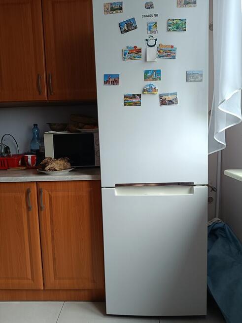 Sprzedam lodówkę