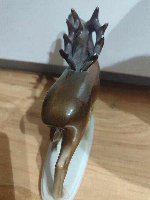 Figurka porcelanowa sygnowana jeleń