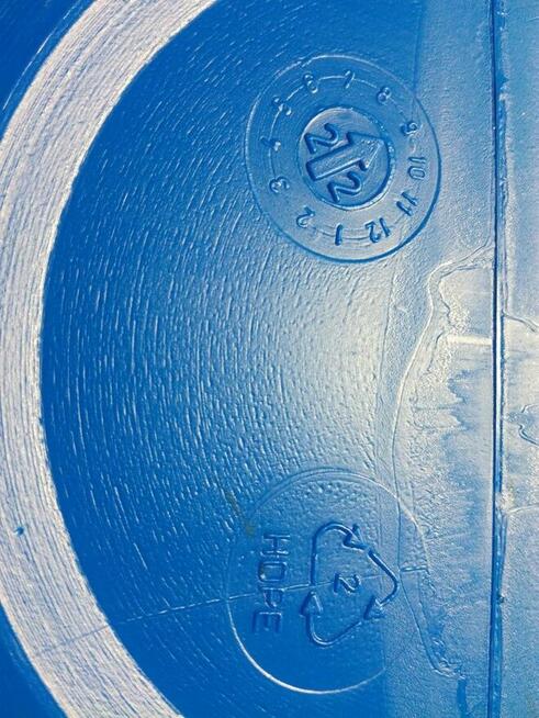 Sprzedam pojemniki, beczki plastikowe.