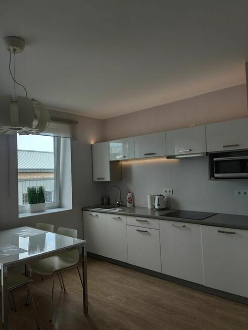 Wynajmę mieszkanie w apartamentowcu przy Wzorcowni