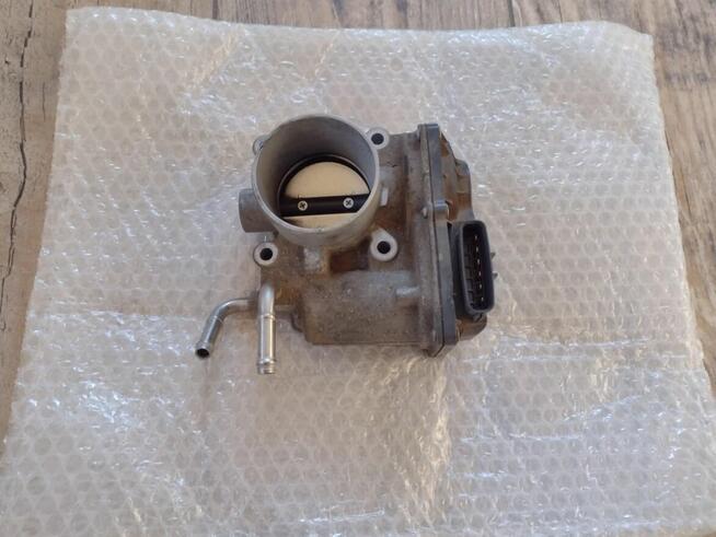 Przepustnica do TOYOTA YARIS III 1,33B nr 22030 - 47010