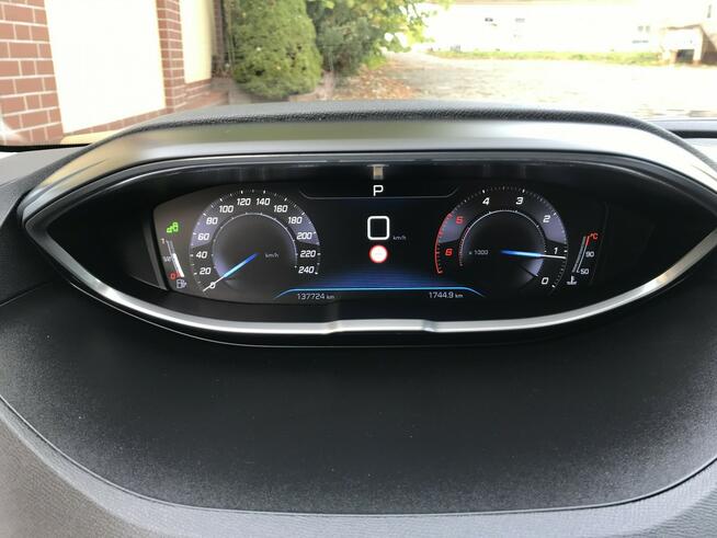 Peugeot 3008 Model 2018 automat