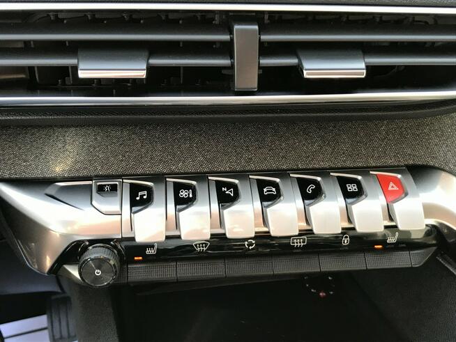 Peugeot 3008 Model 2018 automat