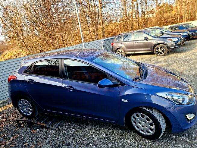 Hyundai i30 Serwis ASO. Światła Ledowe do jazdy dziennej