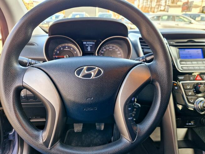 Hyundai i30 Serwis ASO. Światła Ledowe do jazdy dziennej