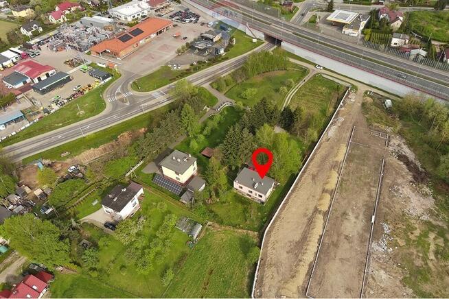 BLACK WEEKS - Dom lub biuro z dużym ogrodem