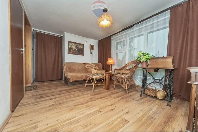 BLACK WEEKS - Dom lub biuro z dużym ogrodem