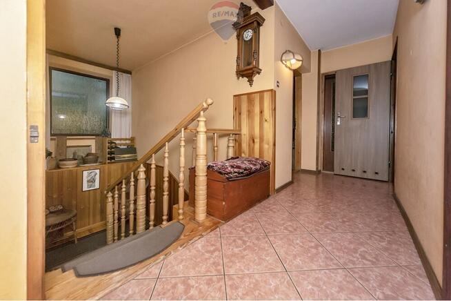 BLACK WEEKS - Dom lub biuro z dużym ogrodem