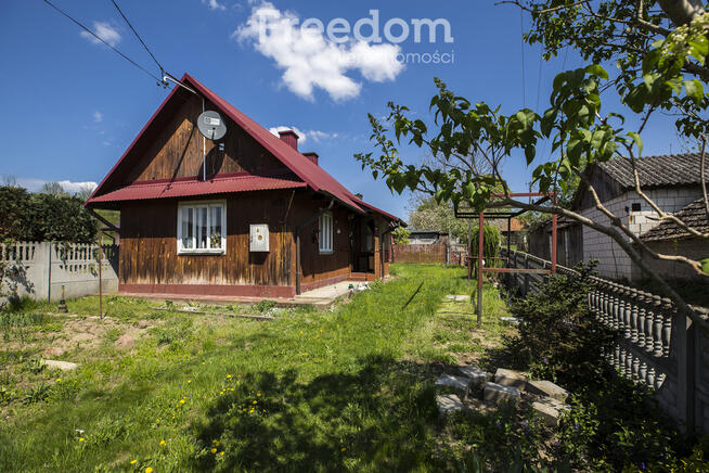 Drewniany dom na sprzedaż Wola Zarczycka