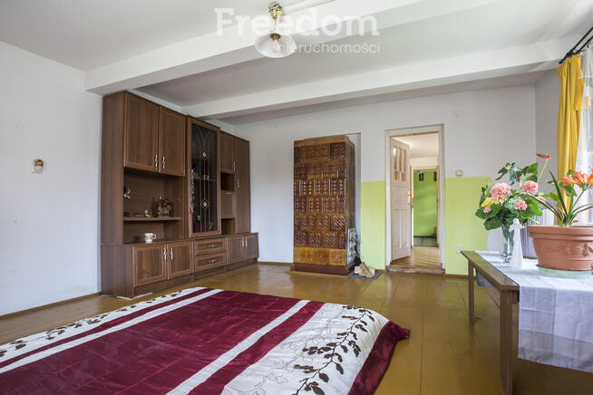 Drewniany dom na sprzedaż Wola Zarczycka