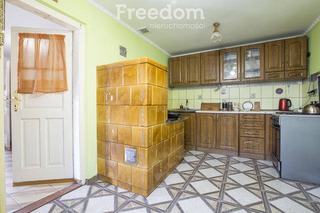 Drewniany dom na sprzedaż Wola Zarczycka