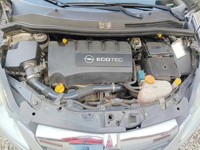 Opel Corsa 1.3 CDTI 2009r 144 tys. km diesel srebrny metalik