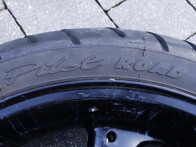 Koło przód TRIUMPH 17x3.50 felga + opona