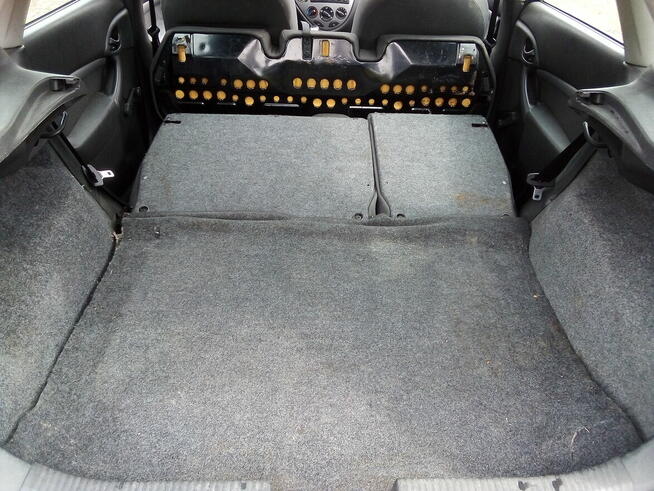 Ford Focus 1.4 benzyna.