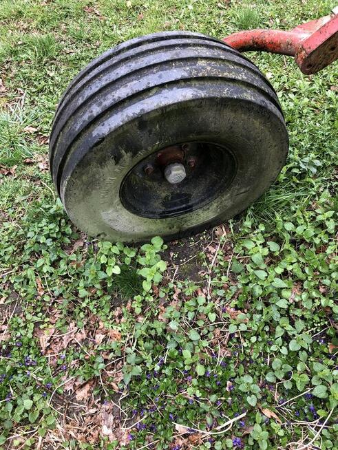 Pług obrotowy 4 skibowy Gregoire Besson