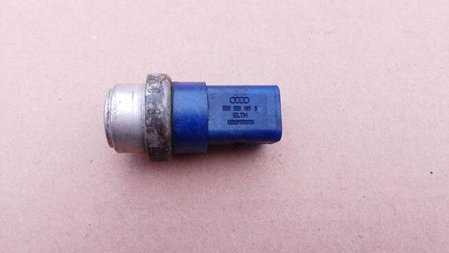 Włącznik wentylatora chłodnicy Audi A6 C5 A4 B5 8D0959481B