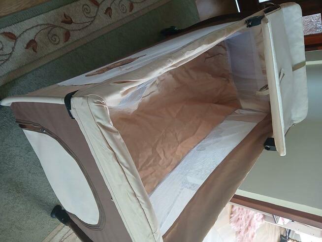 Łóżeczko turystyczne