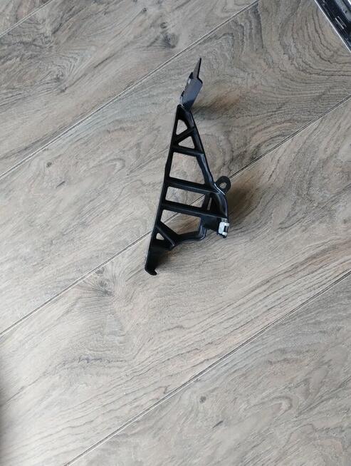 Ślizg prawy do tylnego zderzaka GLA