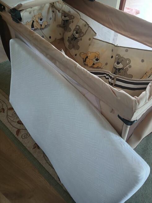 Łóżeczko turystyczne