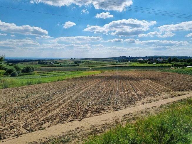 Działka budowlana o powierzchni 2513 m2 w Biórkówie Małym