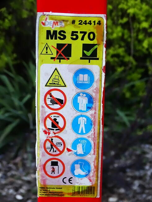 Motorowy stojak warsztatowy wózek do montażu silnika skrzyni