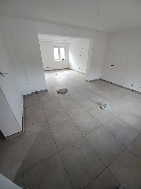 REMONTY MIESZKAŃ DOMÓW